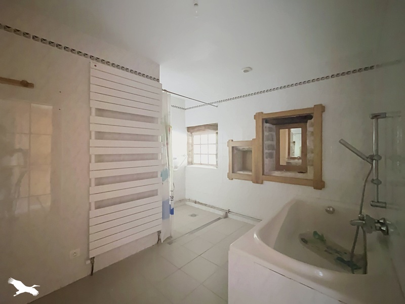Vente Maison XANTON CHASSENON - 5 pièces -135 m² - (85240)