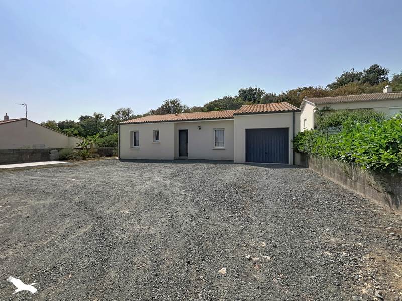 Vente Maison PISSOTTE - 4 pièces -85 m² - (85200)