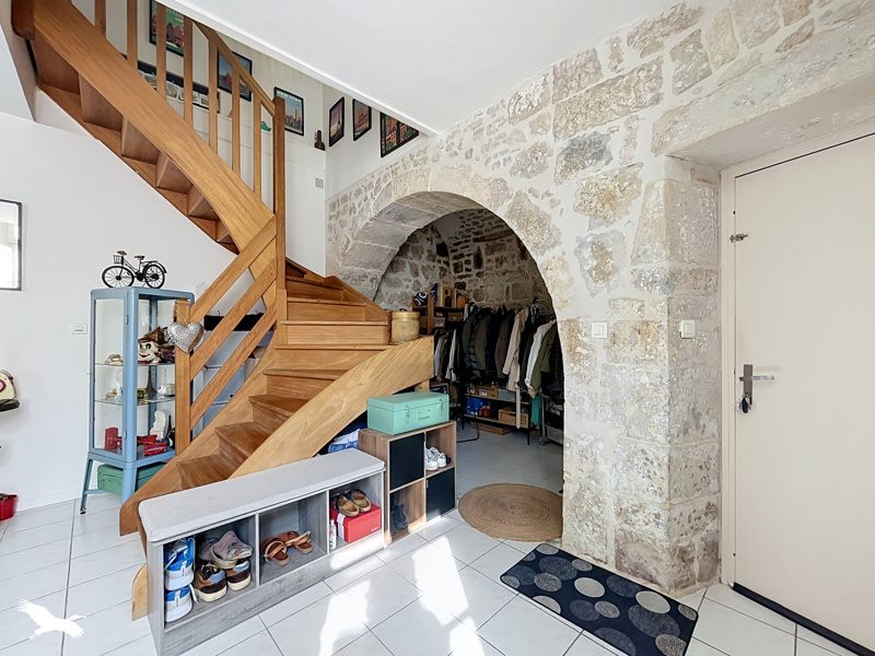 Vente Appartement FONTENAY LE COMTE - 3 pièces -101 m² - (85200)