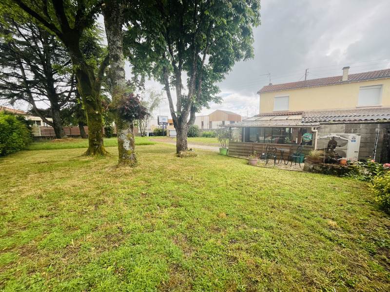 Vente Maison FONTENAY LE COMTE 85200 4 pièces - 90 m²