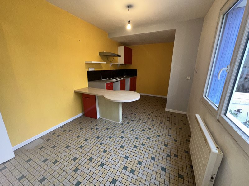 Vente Maison FONTENAY LE COMTE - 5 pièces -177 m² - (85200)
