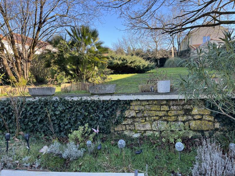 Vente Maison FONTENAY LE COMTE - 4 pièces -84 m² - (85200)