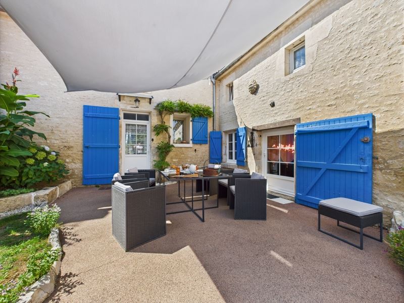 Vente Maison ST MARTIN DE FRAIGNEAU - 8 pièces -305 m² - (85200)