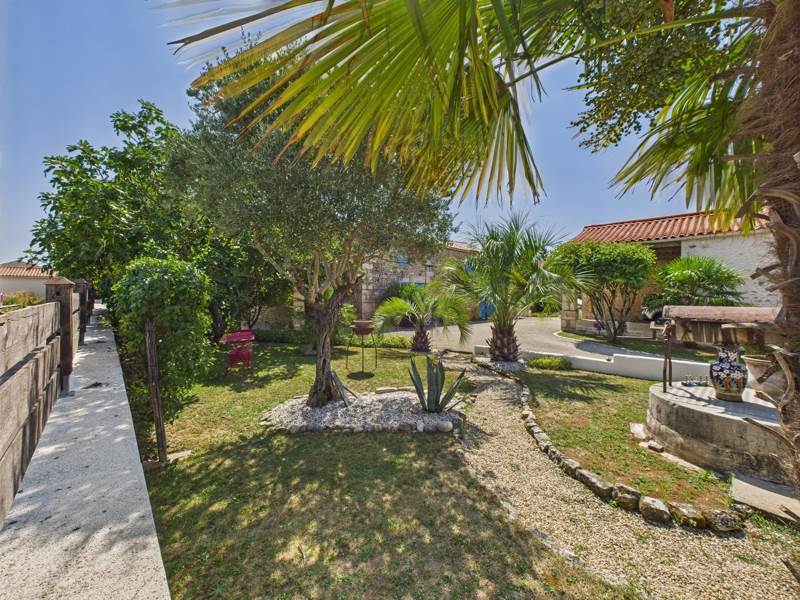 Vente Maison ST MARTIN DE FRAIGNEAU - 8 pièces -305 m² - (85200)