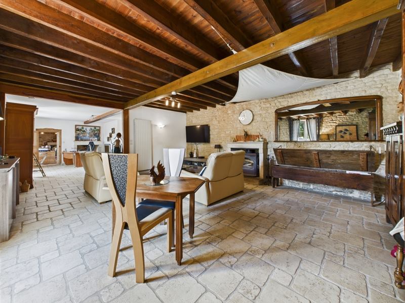 Vente Maison ST MARTIN DE FRAIGNEAU - 8 pièces -305 m² - (85200)