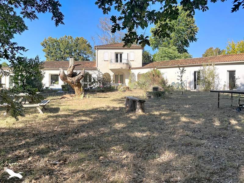 Vente Maison Cestas - 7 pièces -153 m² - (33610)
