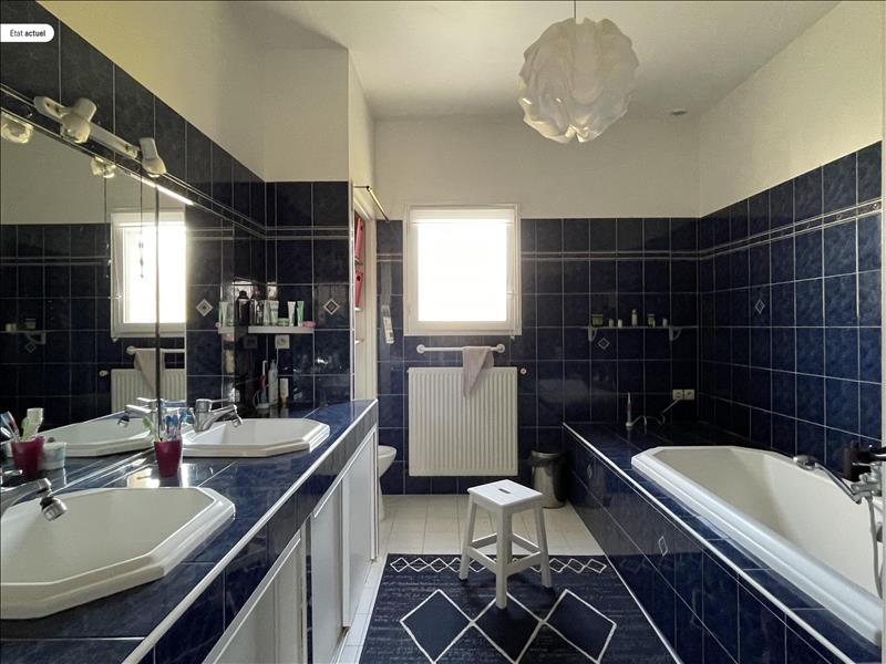 Vente Maison PERIGUEUX - 7 pièces -197 m² - (24000)