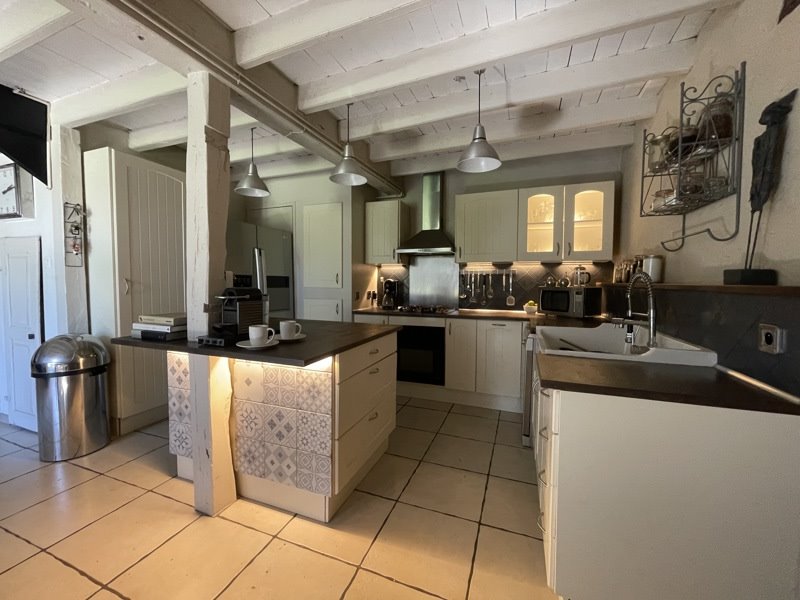 Vente Maison BASSILLAC ET AUBEROCHE - 11 pièces -206 m² - (24330)