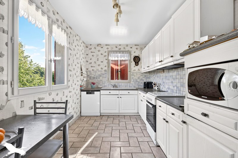 Vente Maison ST PIERRE DE CHIGNAC - 7 pièces -183 m² - (24330)