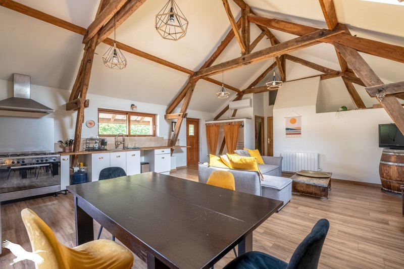 Vente Maison ST PIERRE DE CHIGNAC - 8 pièces -277 m² - (24330)