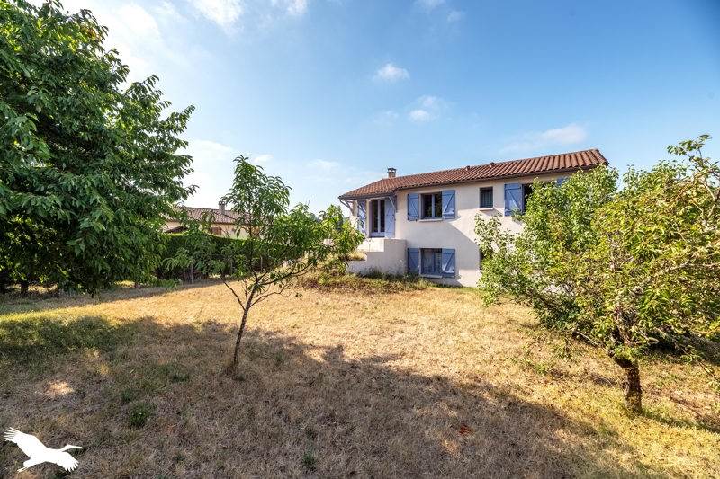 Vente Maison ST PIERRE DE CHIGNAC - 5 pièces -126 m² - (24330)