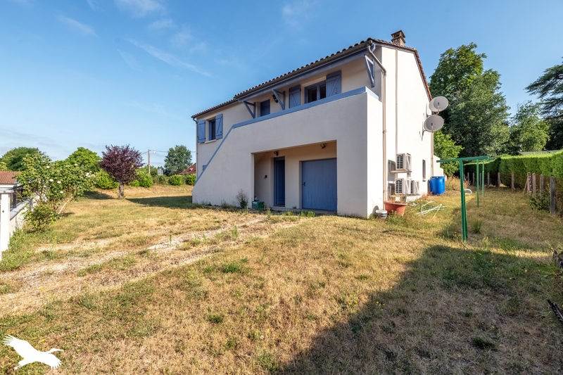 Vente Maison ST PIERRE DE CHIGNAC - 5 pièces -126 m² - (24330)