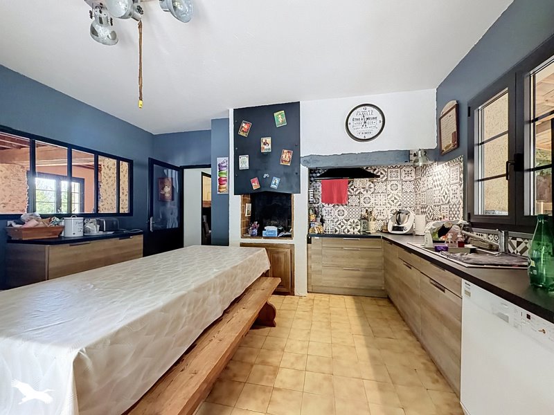 Vente Maison BASSILLAC ET AUBEROCHE - 7 pièces -197 m² - (24330)