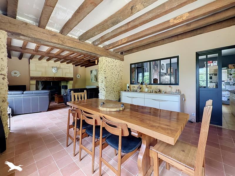 Vente Maison BASSILLAC ET AUBEROCHE - 7 pièces -197 m² - (24330)