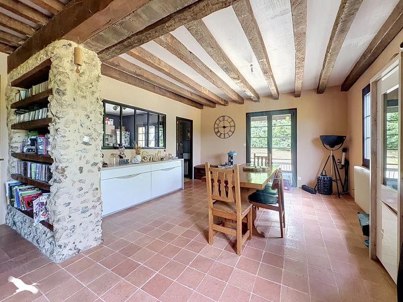Vente Maison BASSILLAC ET AUBEROCHE - 7 pièces -197 m² - (24330)