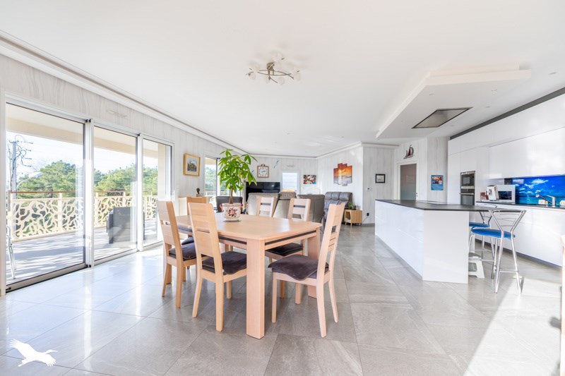Vente Appartement LES SABLES D OLONNE - 5 pièces -139 m² - (85100)