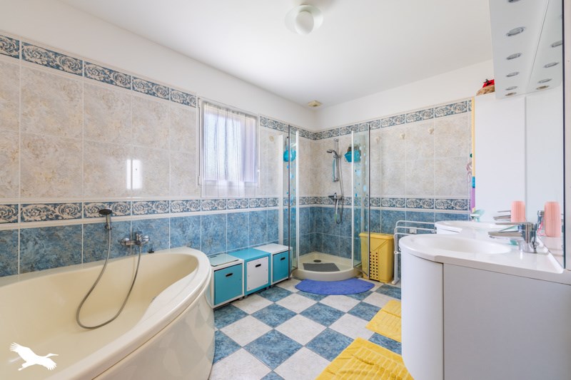 Vente Maison ST MATHURIN - 5 pièces -152 m² - (85150)