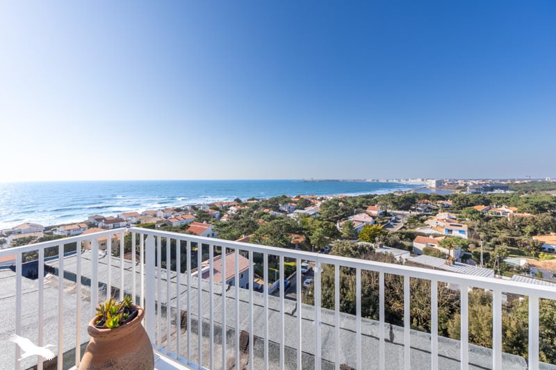 Vente Appartement LES SABLES D OLONNE - 3 pièces -109 m² - (85180)