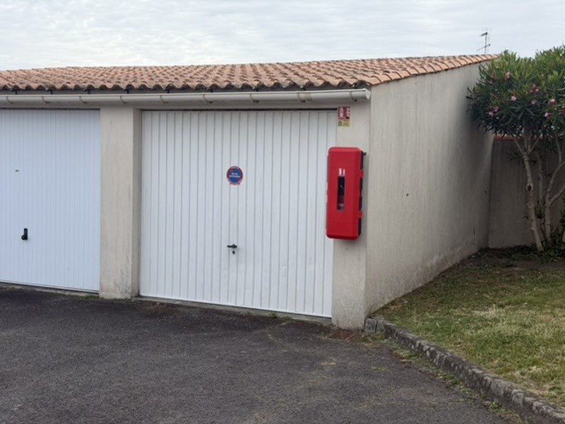 Parking 15 m² · à Les Sables-d'Olonne · 15 m² · 61 600 €
