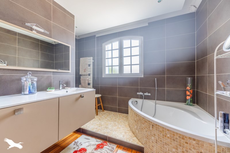 Vente Maison LES SABLES D OLONNE - 7 pièces -210 m² - (85100)