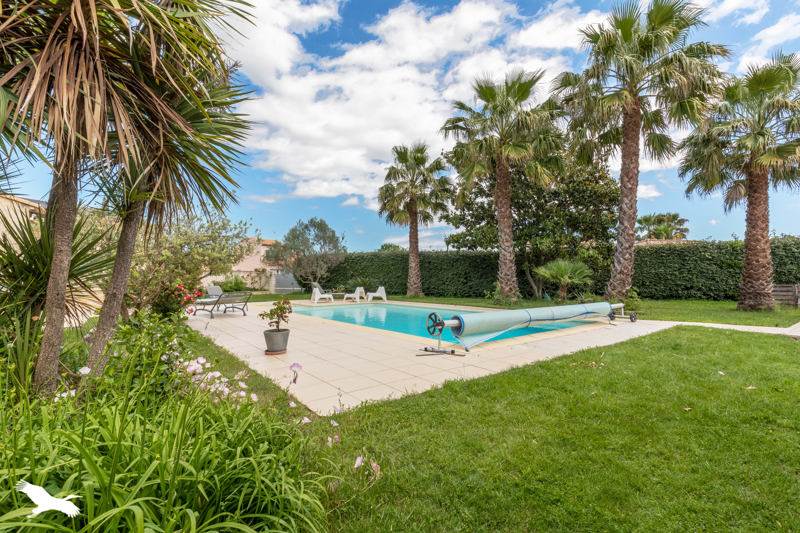 Vente Maison VALERGUES - 6 pièces -221 m² - (34130)