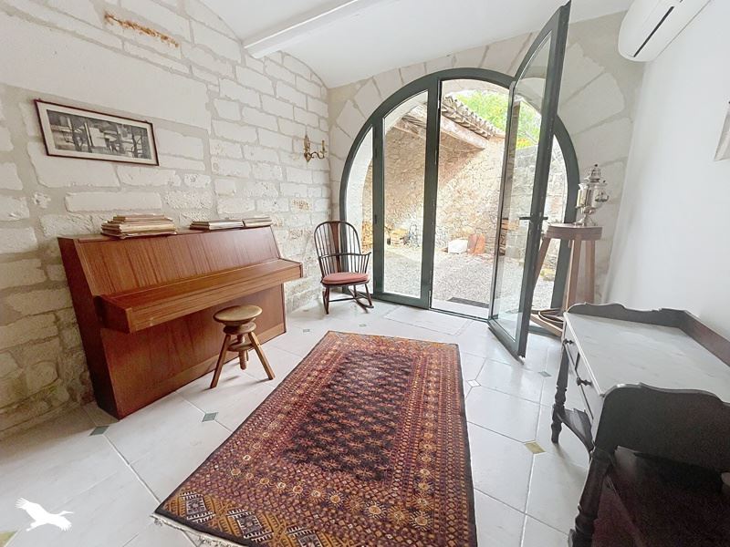 Vente Maison SUSSARGUES - 6 pièces -115 m² - (34160)