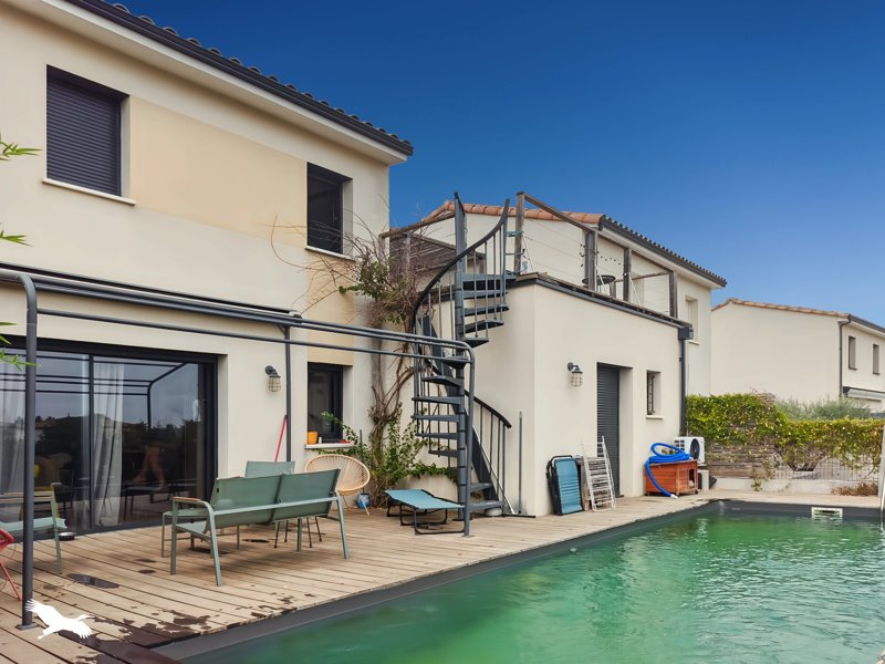 Maison 5 pièces 110 m² · à Saint-Geniès-des-Mourgues · 110 m² · 469 100 €