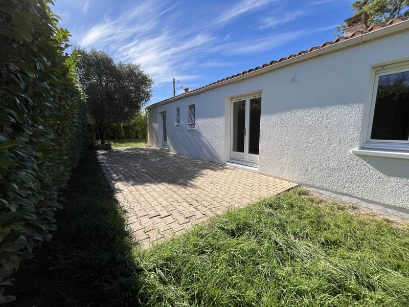Vente Maison ST GEORGES DE DIDONNE - 4 pièces -86 m² - (17110)