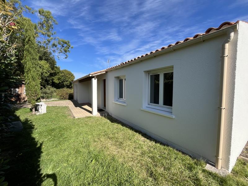 Vente Maison ST GEORGES DE DIDONNE - 4 pièces -86 m² - (17110)