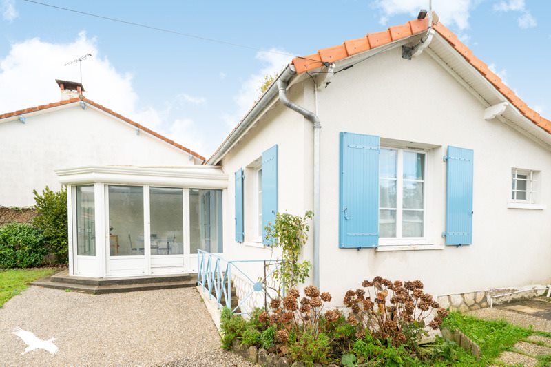 Vente Maison ST GEORGES DE DIDONNE - 2 pièces -49 m² - (17110)