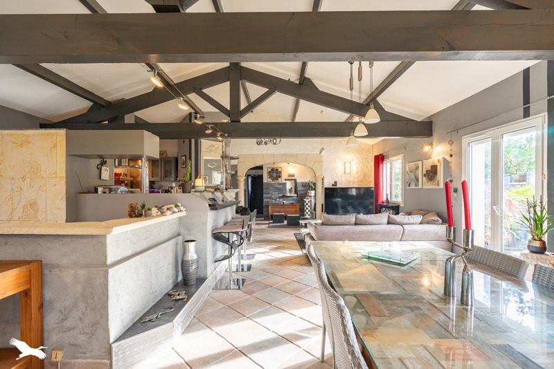 Vente Maison ST GEORGES DE DIDONNE - 5 pièces -180 m² - (17110)