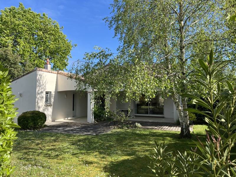Vente Maison Saint-Georges-de-Didonne - 4 pièces -153 m² - (17110)
