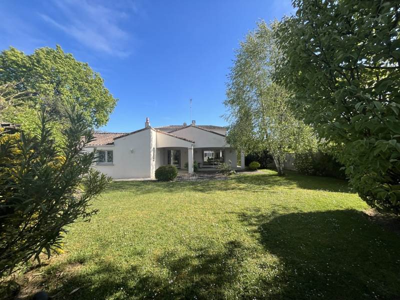 Vente Maison Saint-Georges-de-Didonne - 4 pièces -153 m² - (17110)