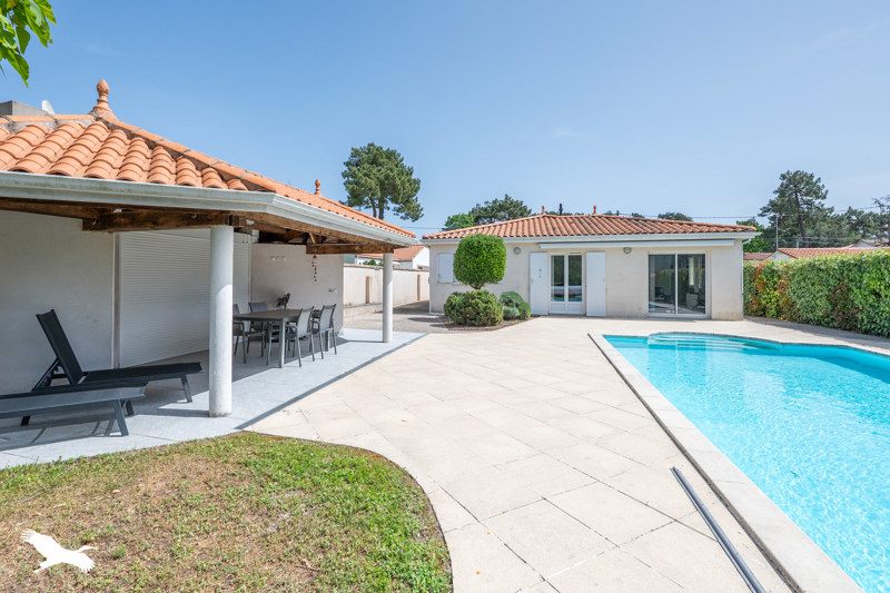 Vente Maison ST GEORGES DE DIDONNE - 5 pièces -120 m² - (17110)