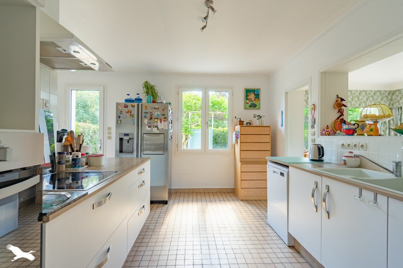 Vente Maison ST GEORGES DE DIDONNE - 5 pièces -188 m² - (17110)