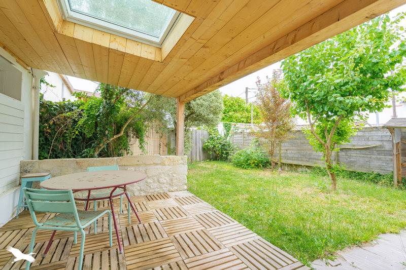 Vente Maison ST GEORGES DE DIDONNE - 6 pièces -160 m² - (17110)