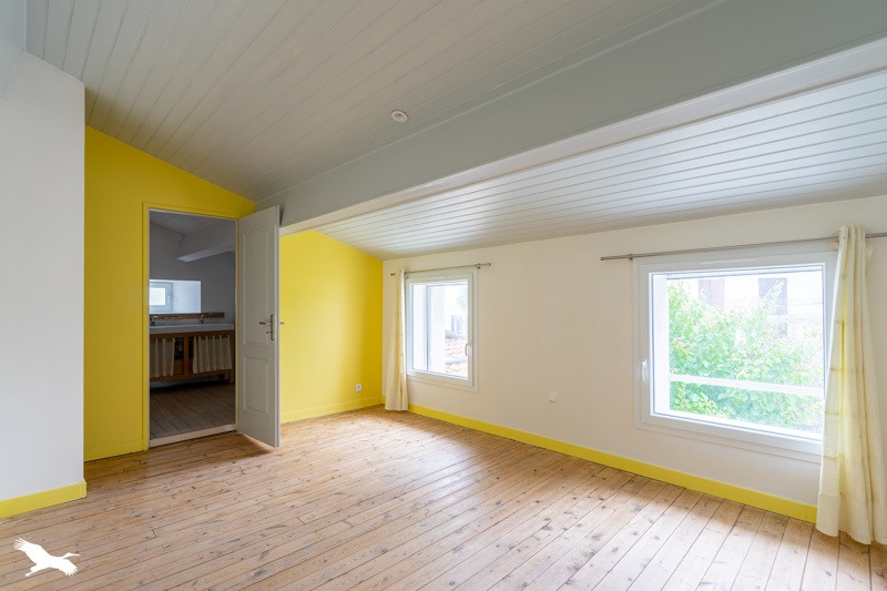 Vente Maison ST GEORGES DE DIDONNE - 6 pièces -160 m² - (17110)