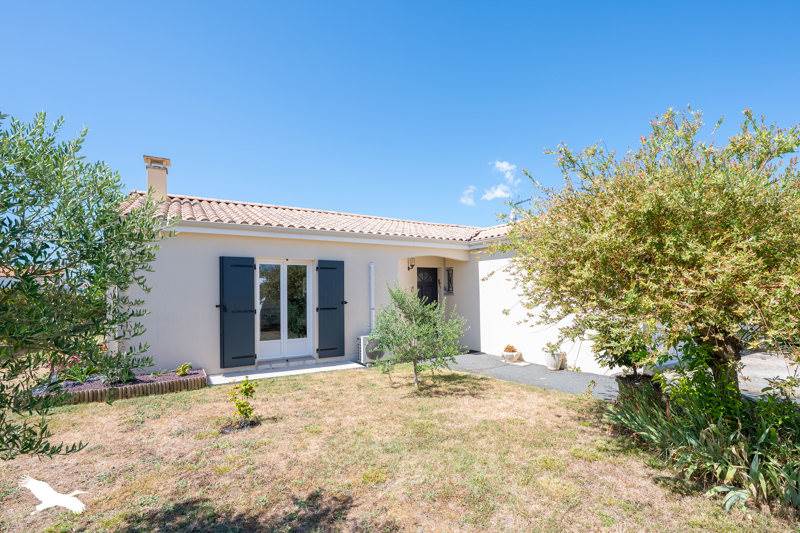 Maison 6 pièces 140 m² · à Semussac · 140 m² · 375 264 €