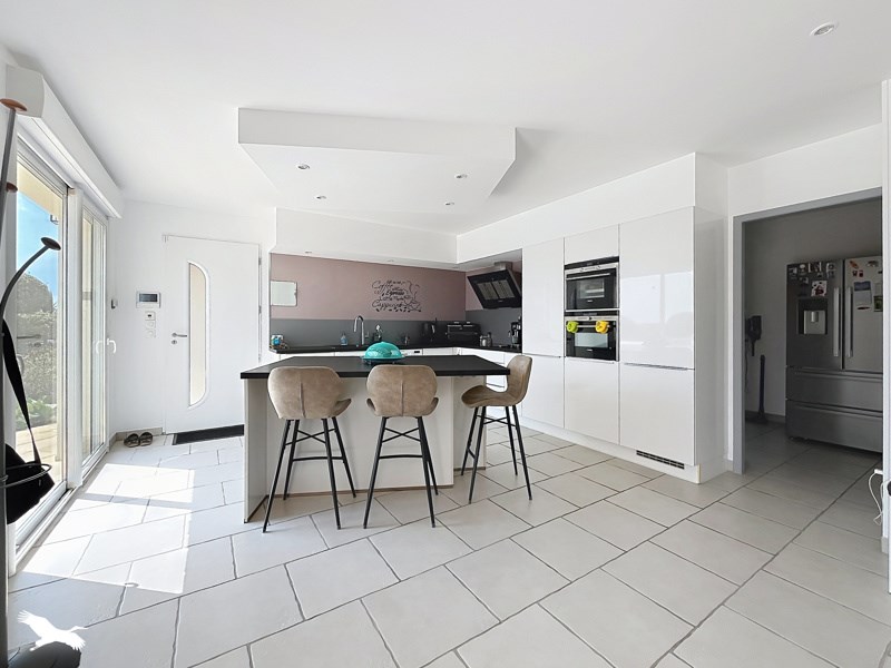 Vente Maison Semussac - 5 pièces -165 m² - (17120)