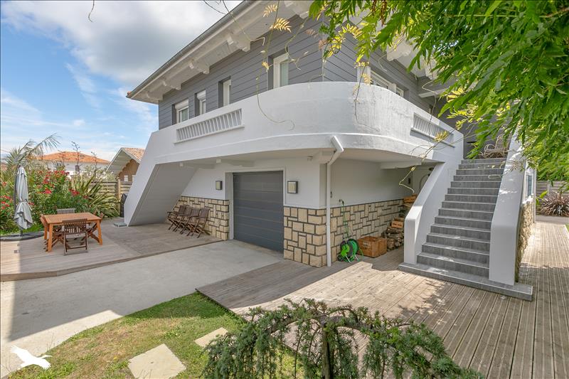 Vente Maison GUJAN MESTRAS - 6 pièces -176 m² - (33470)