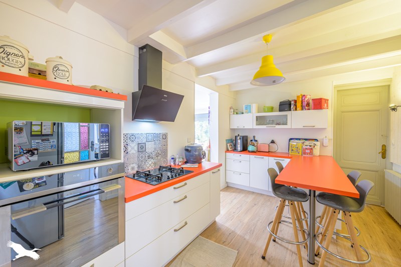 Vente Maison GUJAN MESTRAS - 6 pièces -190 m² - (33470)