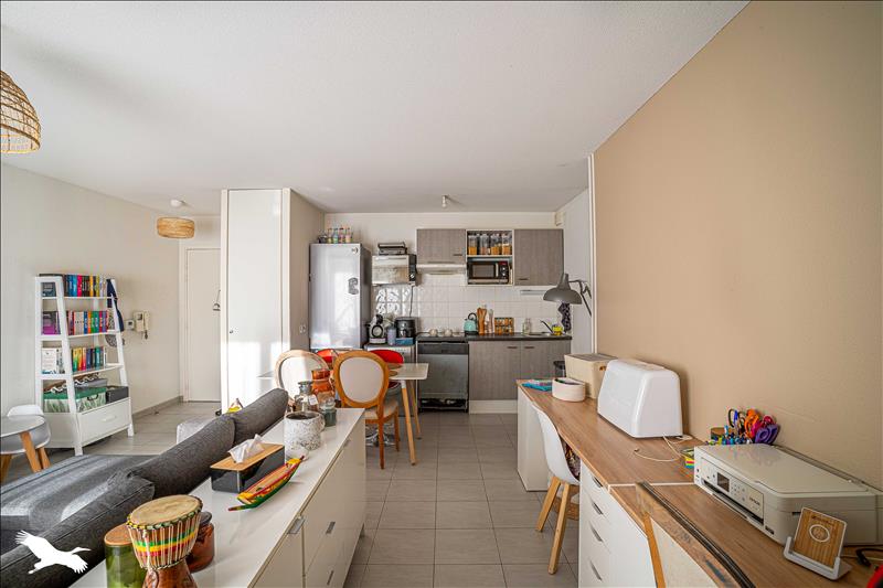 Vente Appartement VILLENAVE D ORNON - 3 pièces -60 m² - (33140)