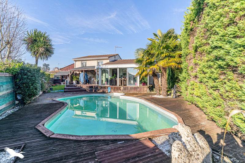 Vente Maison VILLENAVE D ORNON - 5 pièces -105 m² - (33140)