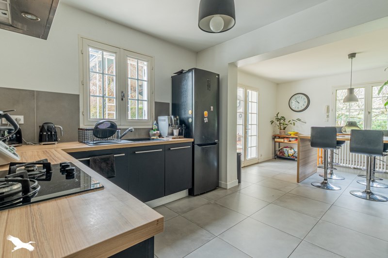 Vente Maison CADAUJAC - 5 pièces -180 m² - (33140)