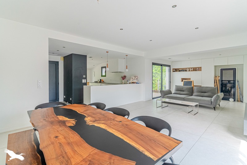 Vente Maison VILLENAVE D ORNON - 5 pièces -156 m² - (33140)