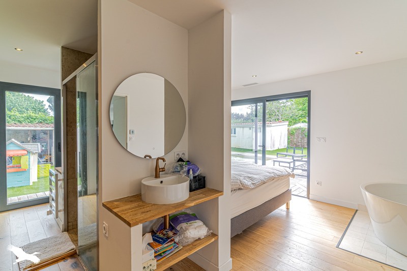 Vente Maison VILLENAVE D ORNON - 5 pièces -156 m² - (33140)