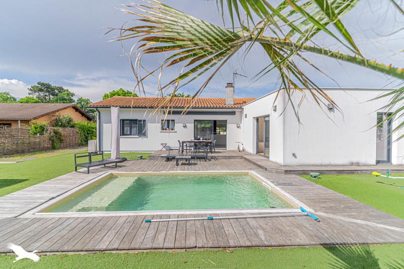 Vente Maison VILLENAVE D ORNON - 5 pièces -156 m² - (33140)