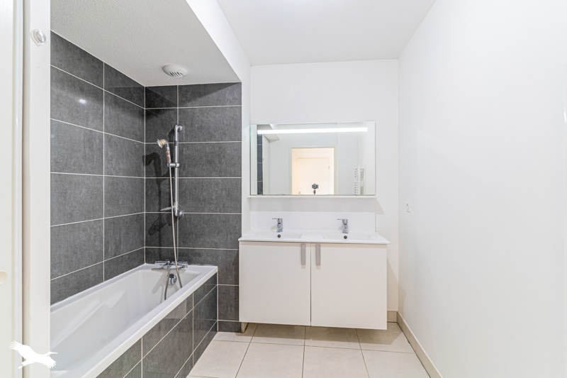Vente Appartement VILLENAVE D ORNON - 4 pièces -86 m² - (33140)