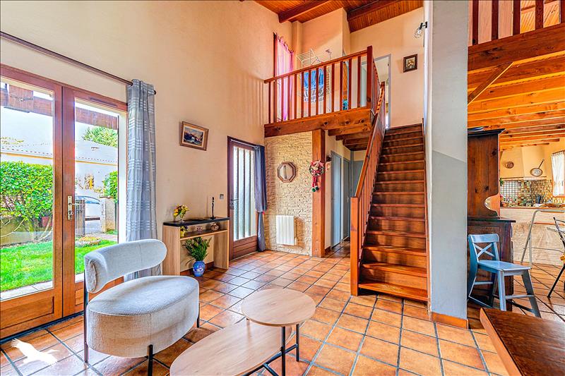 Vente Maison ARTIGUES PRES BORDEAUX - 6 pièces -140 m² - (33370)