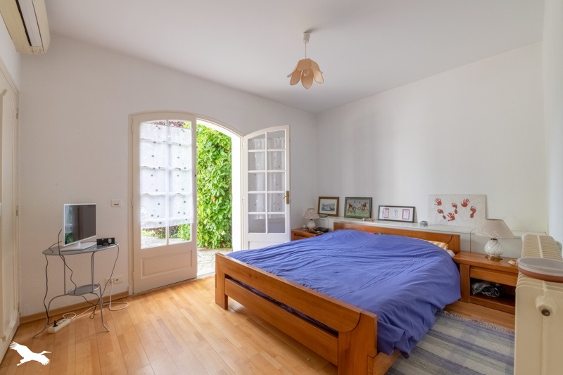 Vente Maison ARTIGUES PRES BORDEAUX - 7 pièces -210 m² - (33370)